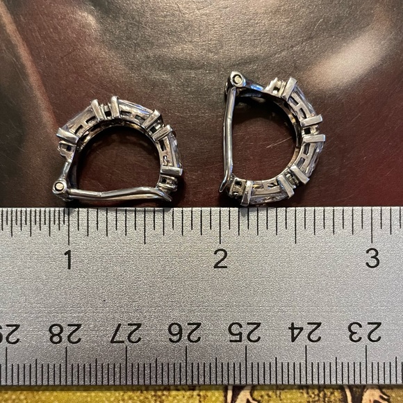 Silpada C1956 RARE Cubic Zirconia Omega Clip on Sterling Silver Earrings - Picture 15 of 16